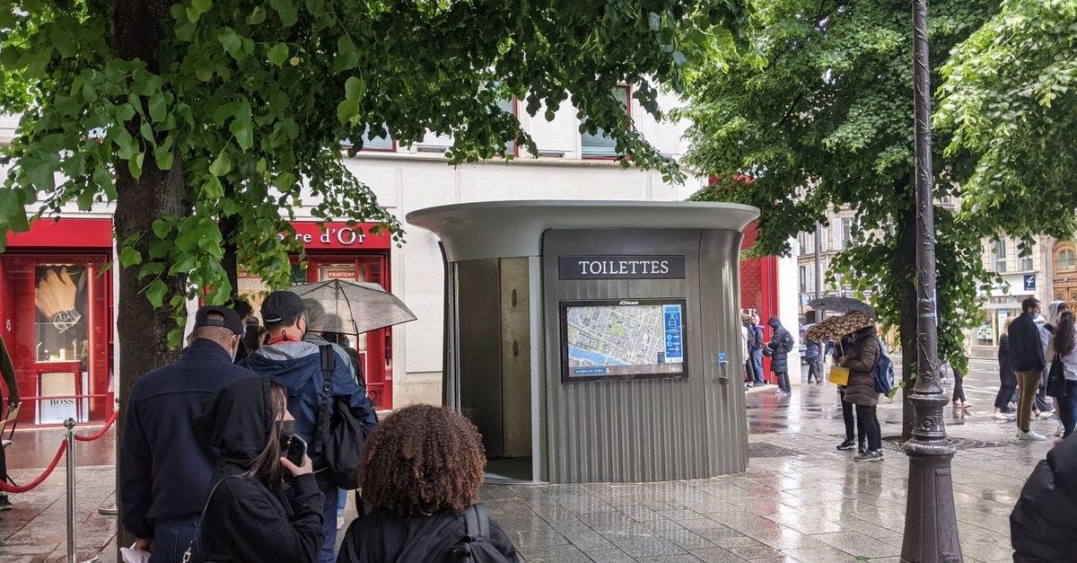 Pourquoi les toilettes publiques sont un enjeu politique