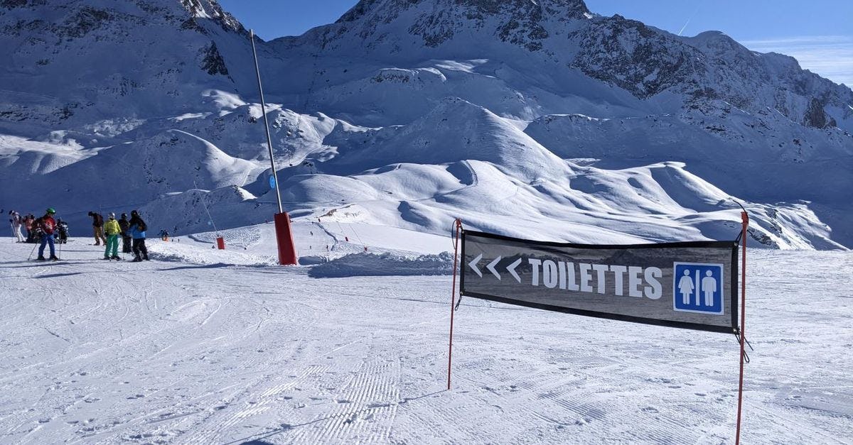 Où trouver des toilettes publiques dans les stations de ski