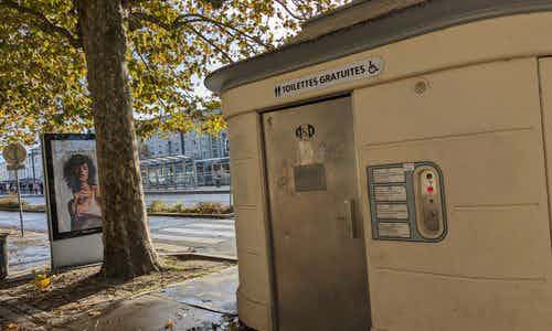 À l'occasion de la journée mondiale des toilettes, ce 19 novembre 2023, visualisez ville par ville le nombre de sanitaires en France. Une étude pleine d'enseignements.
