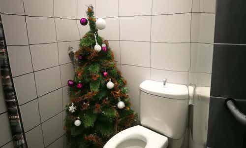 toilettespubliques.com vous propose une sélection de cadeaux et d'idées autour des toilettes à l'approche des fêtes de fin d'années 2023 et de Noël.